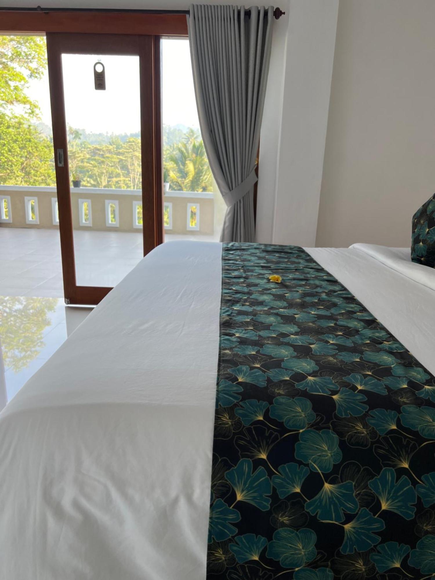 Bisbis House Iseh Village Selat 外观 照片