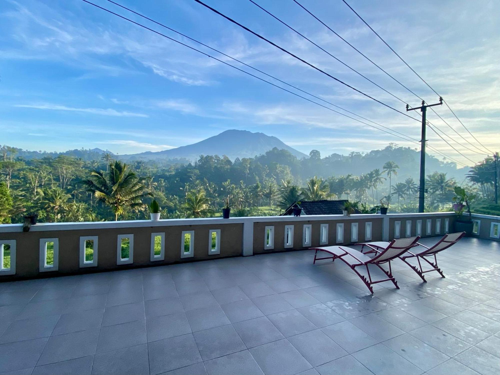 Bisbis House Iseh Village Selat 外观 照片