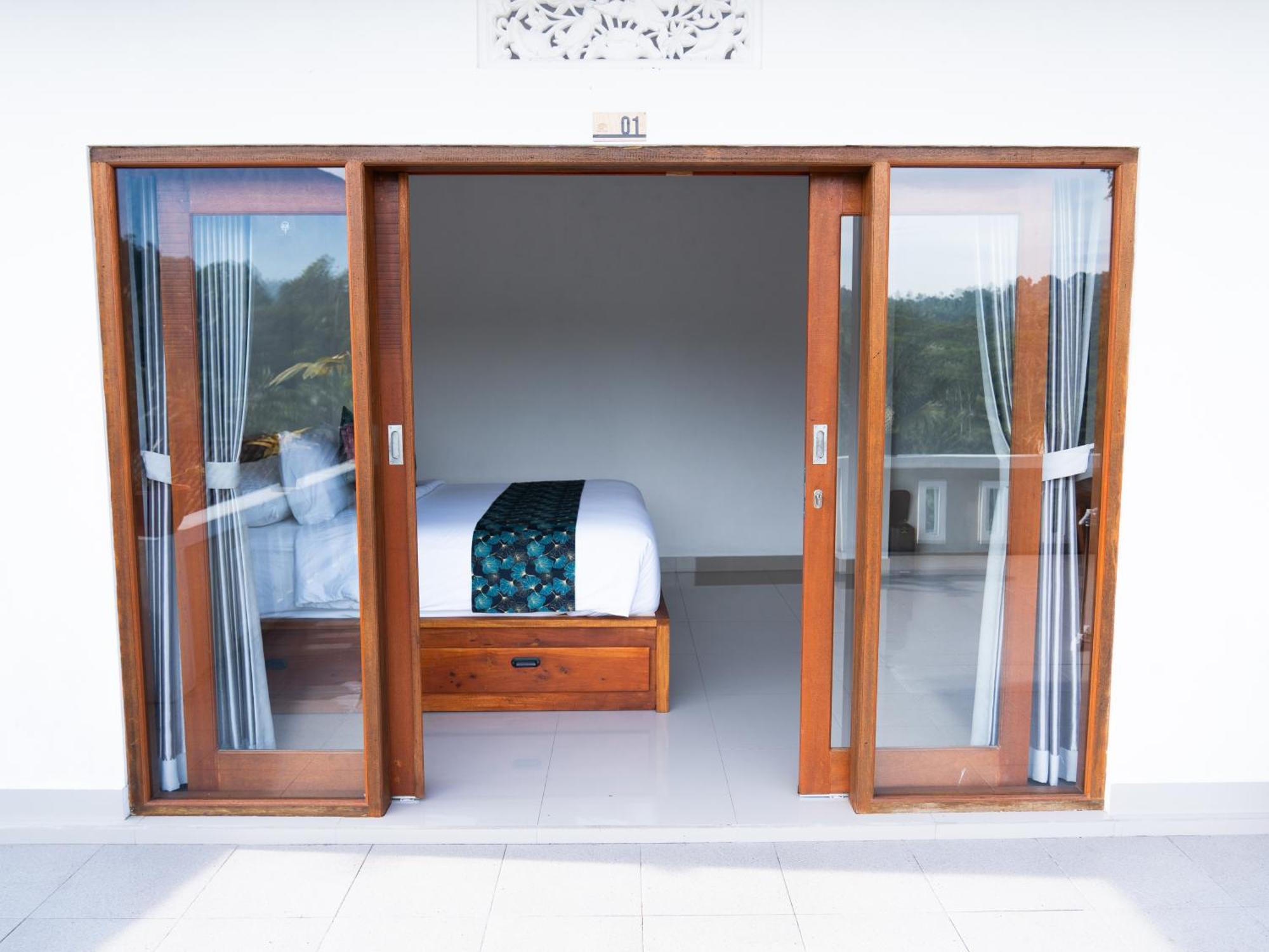 Bisbis House Iseh Village Selat 外观 照片