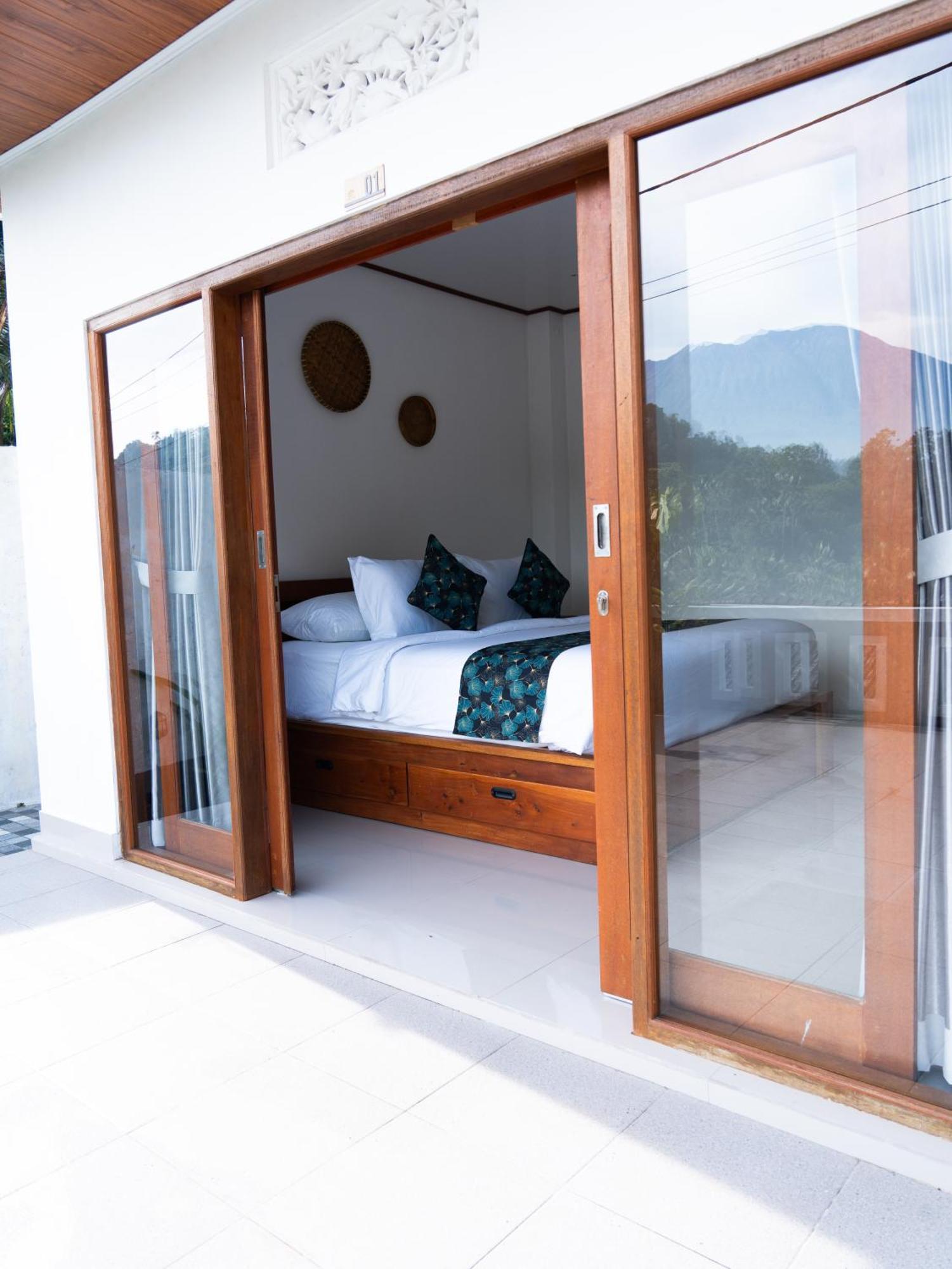 Bisbis House Iseh Village Selat 外观 照片